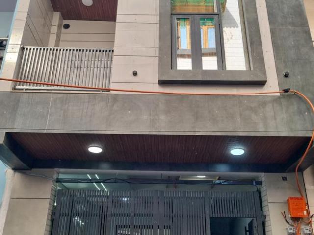 House for sale in West Delhi, Deri