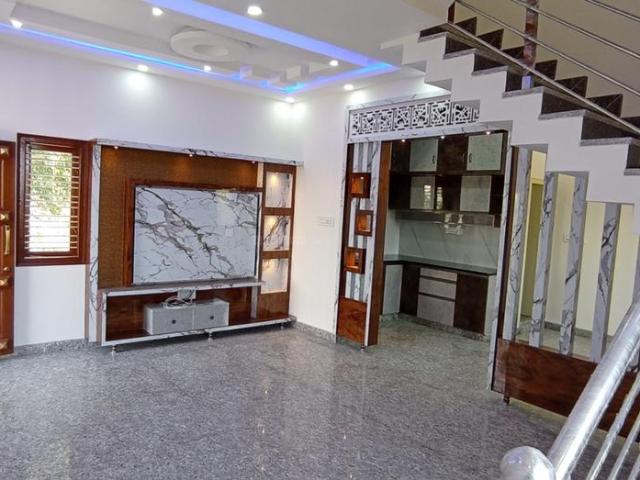 House for sale in Bangalore South, Cox Town - Bangalore