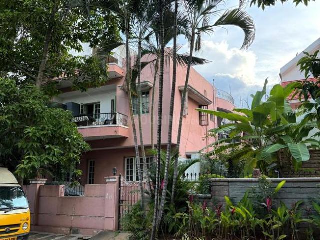 House for sale in Bangalore South, Cox Town - Bangalore