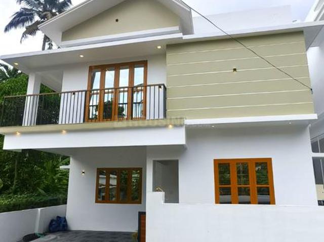 House for sale in Nilampathinjamugal, Ernakulam