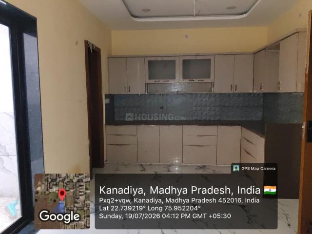 House for sale in Madya