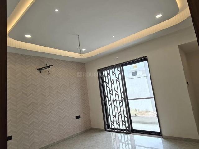 House for sale in Madya