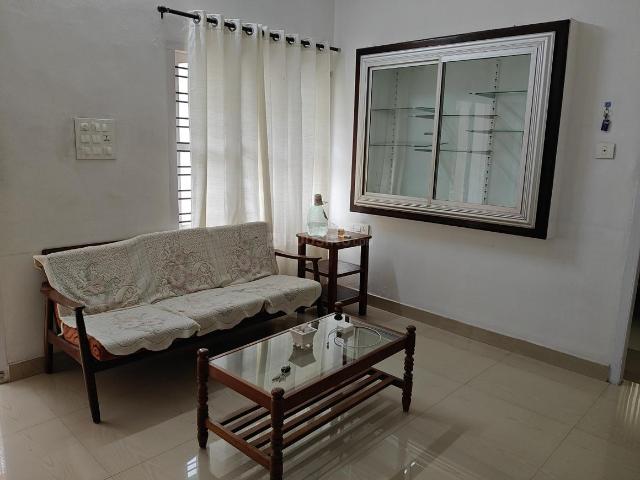House for rent in Menamkulam, Puthenthope