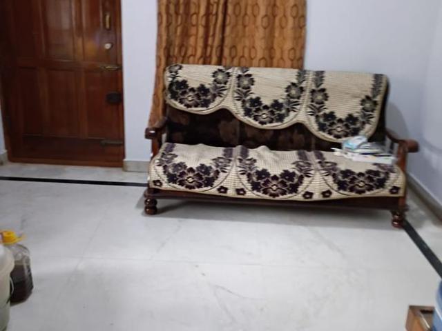 House for rent in Bangalore South, Cox Town - Bangalore