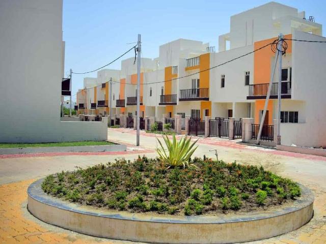 House for rent in Madya