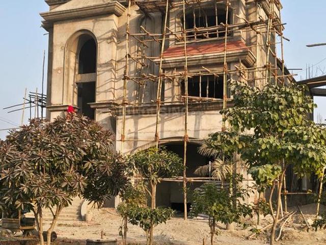 House for sale in Mohanlalganj, Arunachal Pradesh