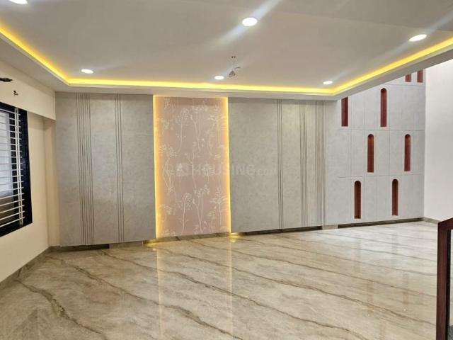 House for sale in Madya