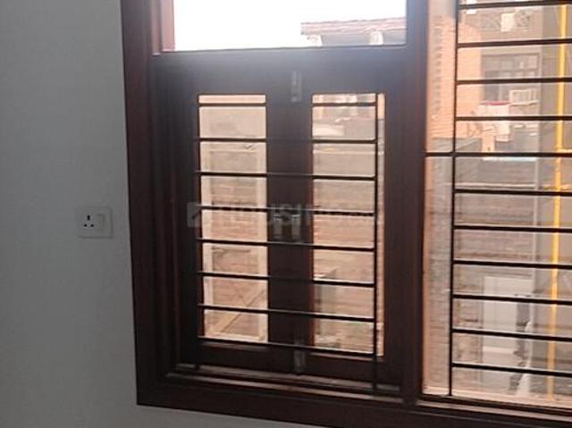 House for rent in East Delhi, Deri