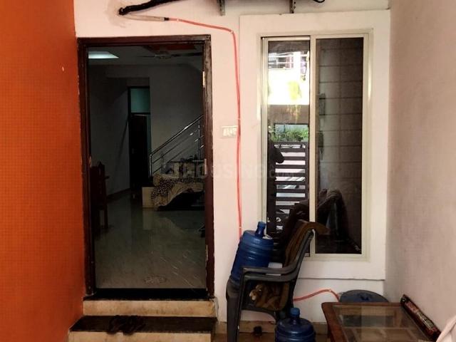 House for sale in Madya