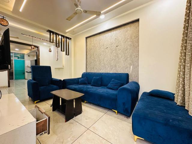 House for rent in Madya