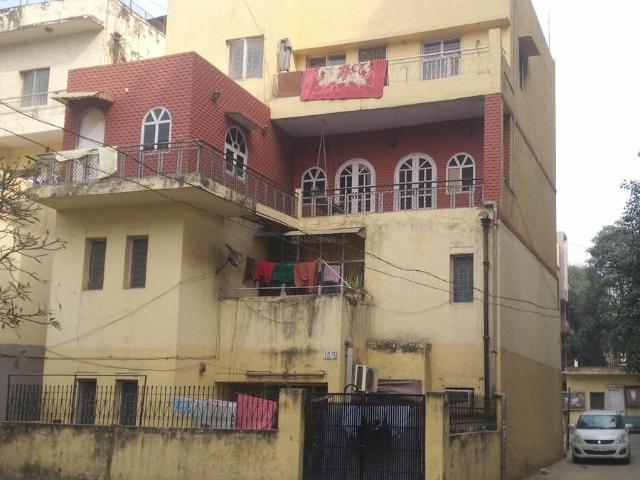 House for sale in East Delhi, Deri