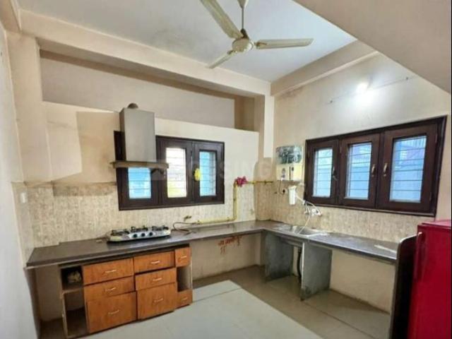 House for rent in Madya