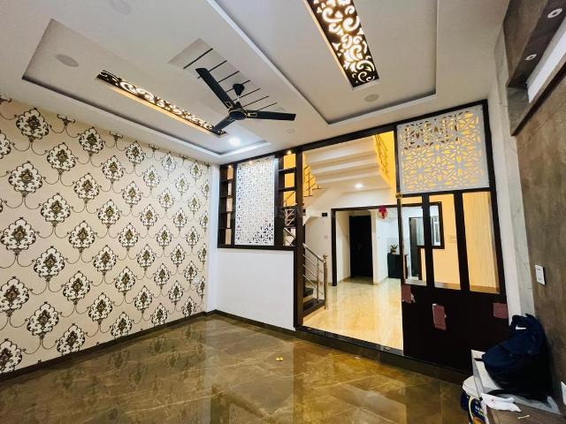 House for rent in Madya