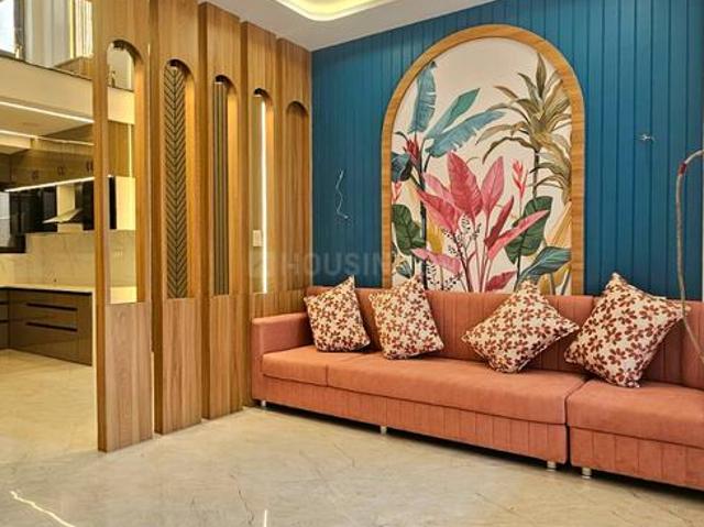 House for sale in Madya