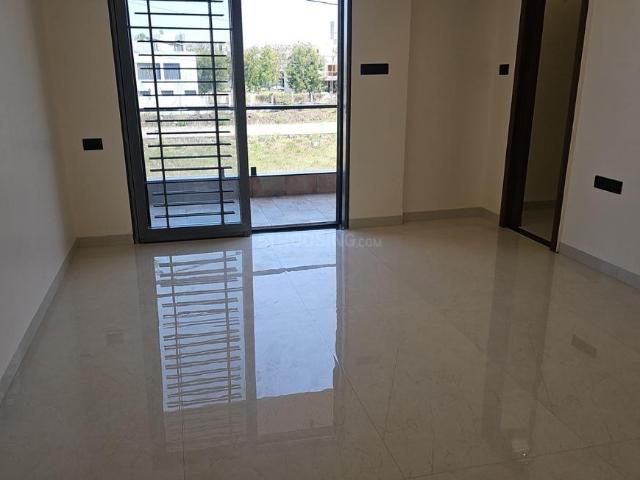 House for sale in Madya