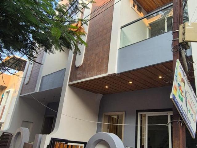 House for sale in Madya