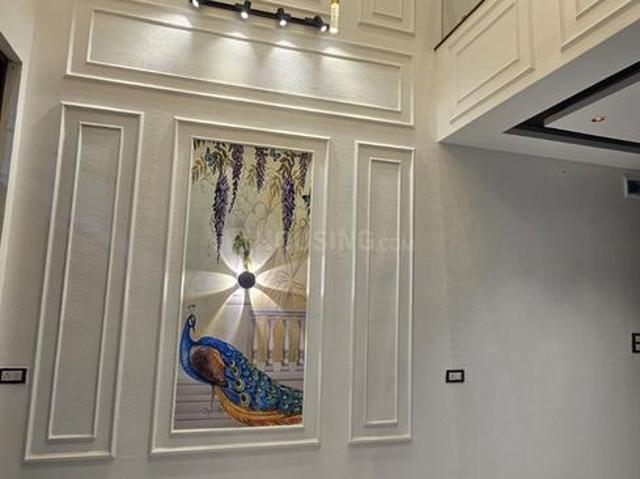 House for sale in Madya