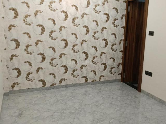 House for sale in Madya