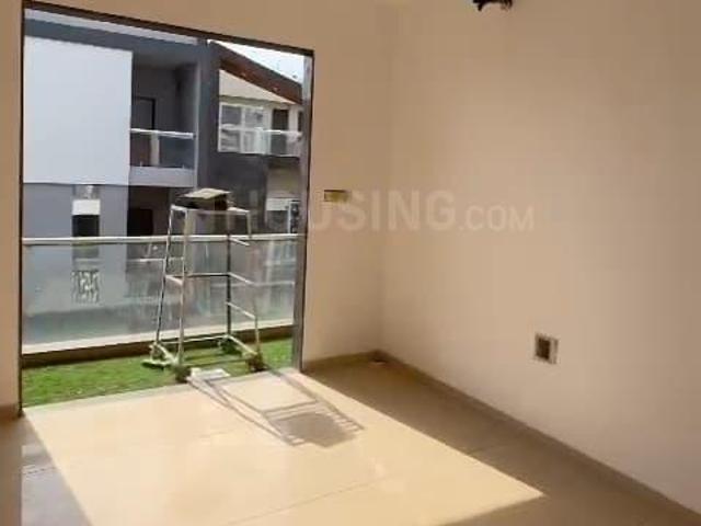 House for sale in Madya