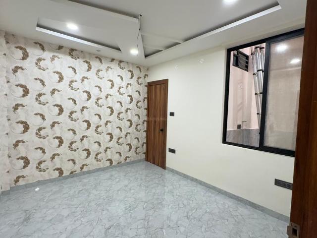 House for sale in Madya