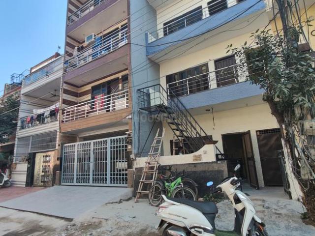 House for sale in Hariana