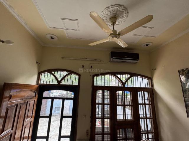 House for sale in Hariana
