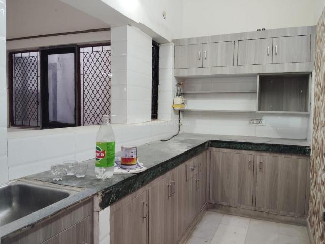 House for rent in West Delhi, Deri