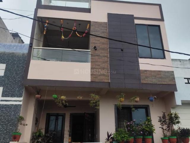 House for sale in Madya
