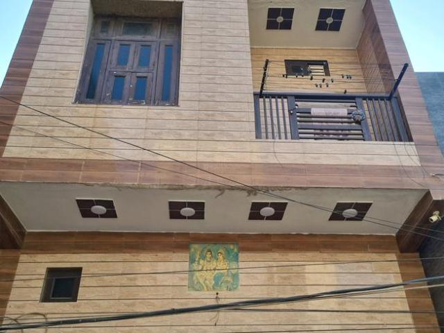 House for sale in West Delhi, Deri