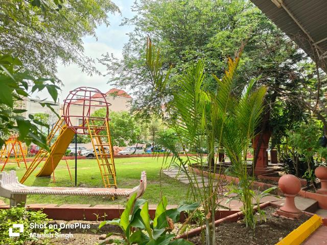 House for sale in Madya