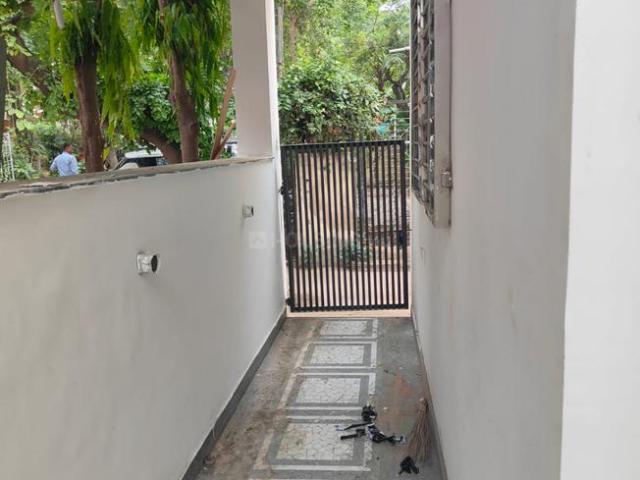 House for rent in South Delhi, Deri