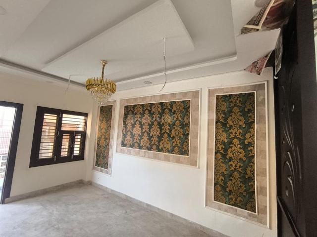 House for sale in Hariana