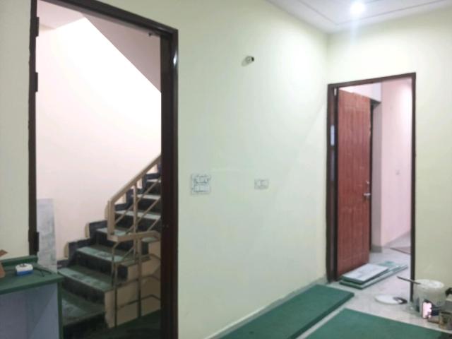 House for sale in Hariana