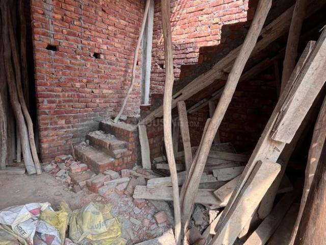 House for sale in Hariana