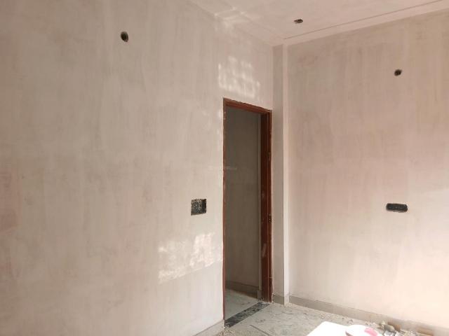 House for sale in Hariana