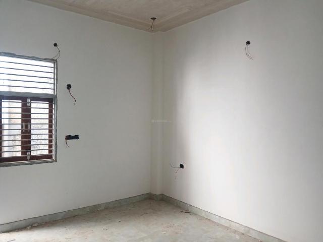 House for sale in Hariana