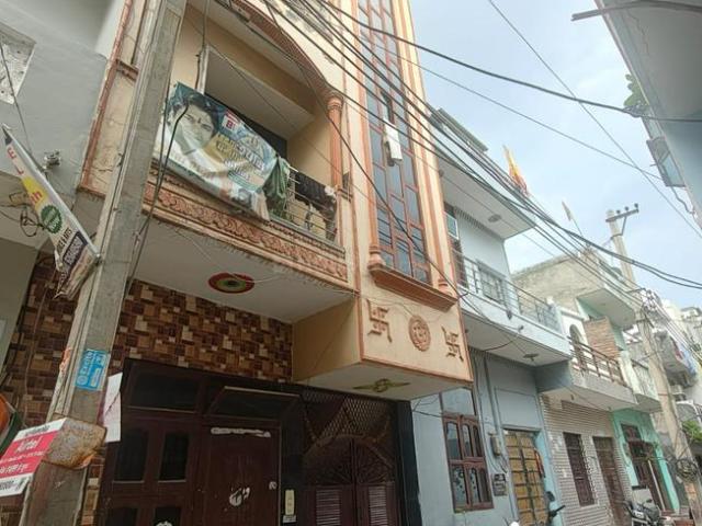 House for sale in Hariana