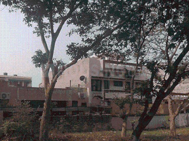 House for sale in Hariana