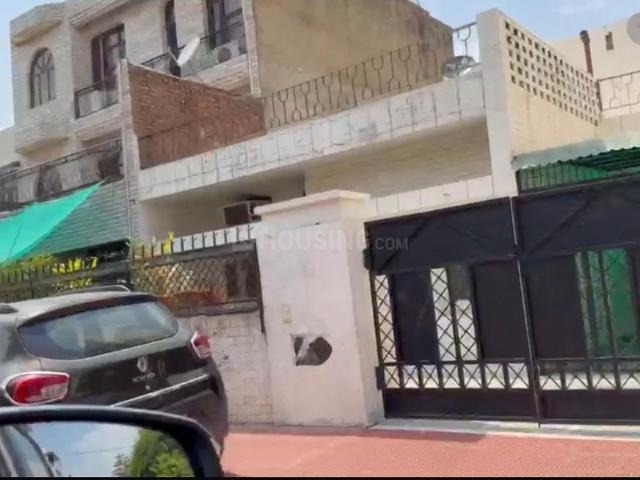 House for sale in Hariana