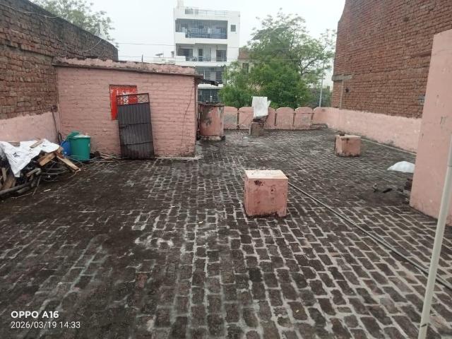 House for sale in Hariana