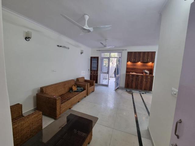 House for rent in Sector 20, Noida