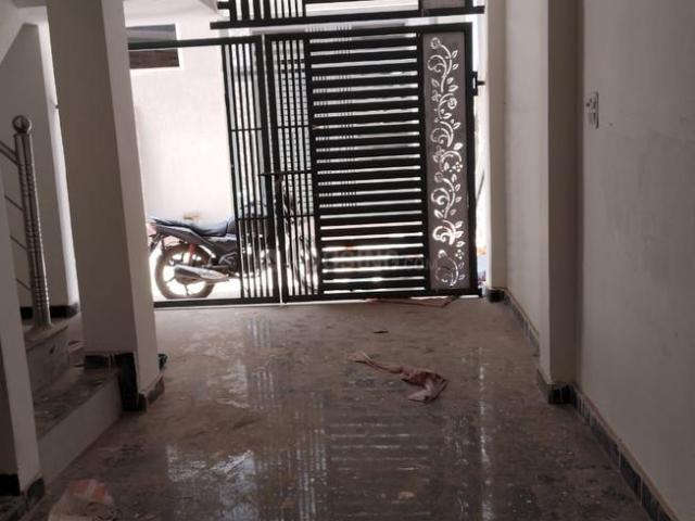 House for sale in Hariana