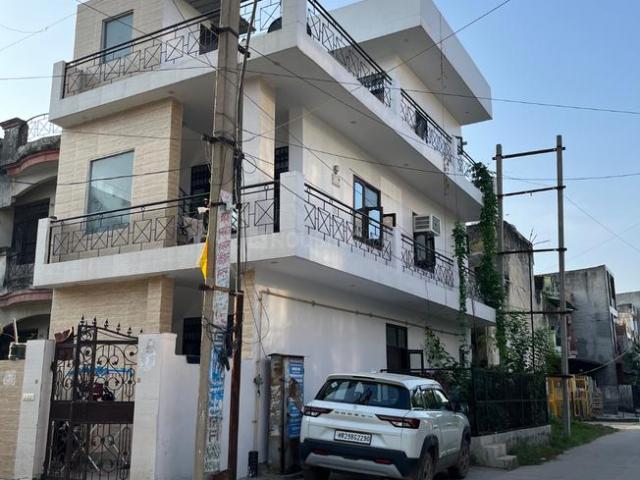 House for sale in Hariana