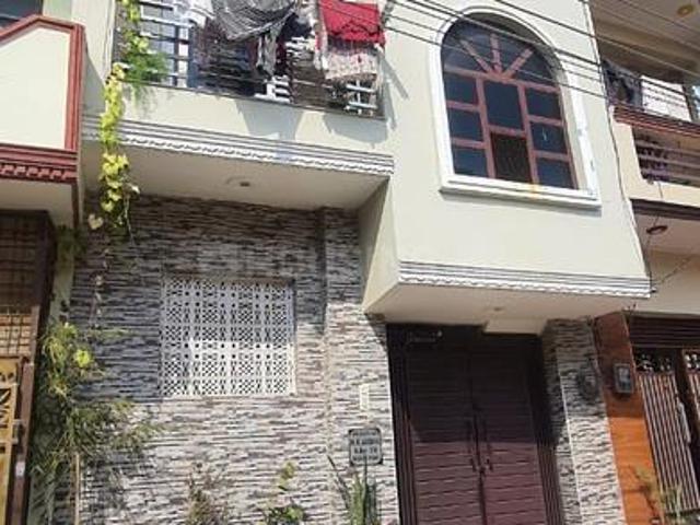 House for sale in Hariana