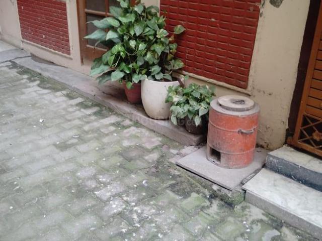 House for sale in Hariana