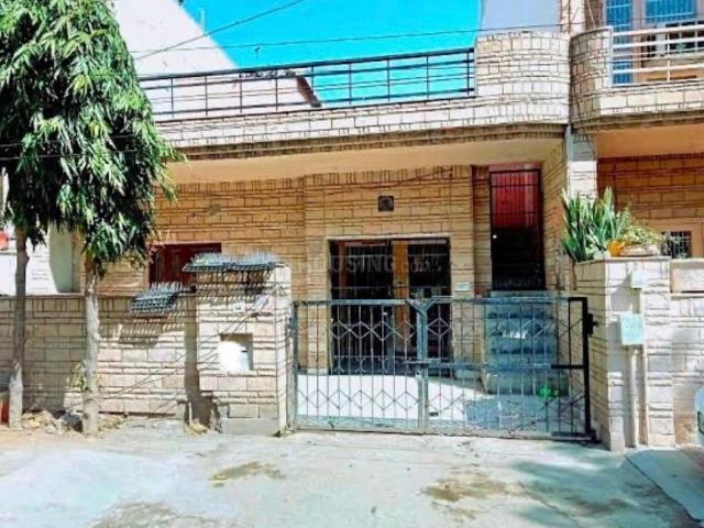 House for sale in Hariana