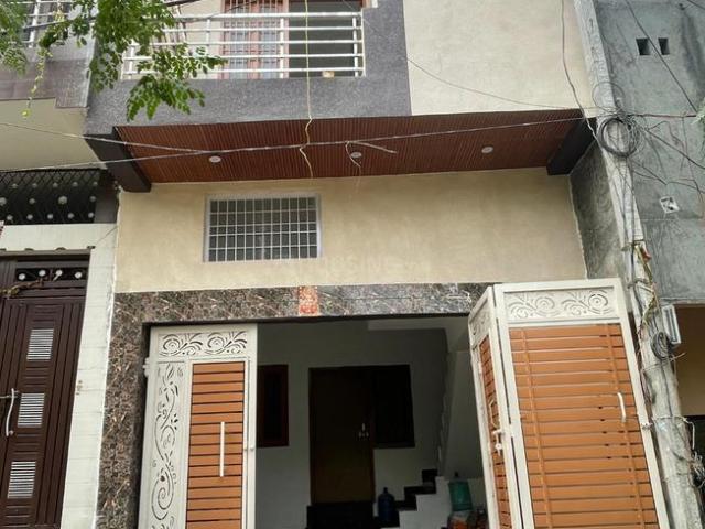 House for sale in Hariana