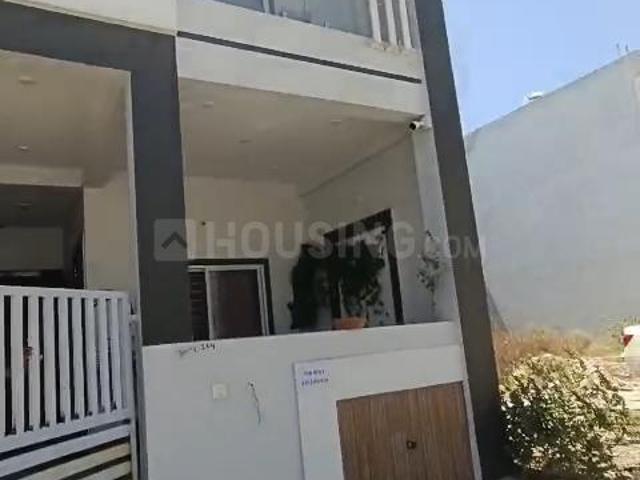 House for rent in Madya