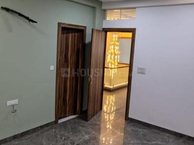 House for sale in Madya