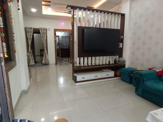 House for sale in Madya